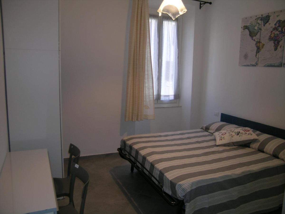 Con Bagno Privato Candida Специя